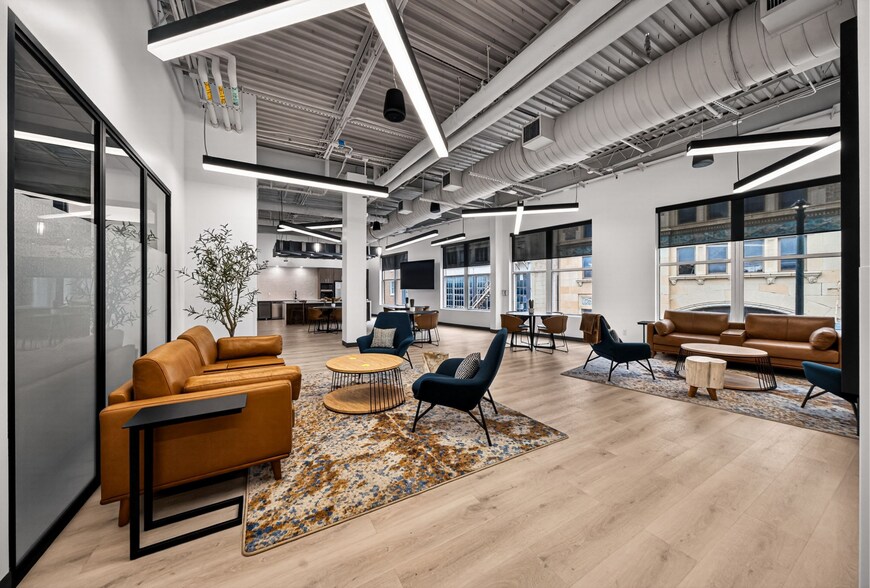 More Photos Of 500 Navarro St, San Antonio Office For Lease