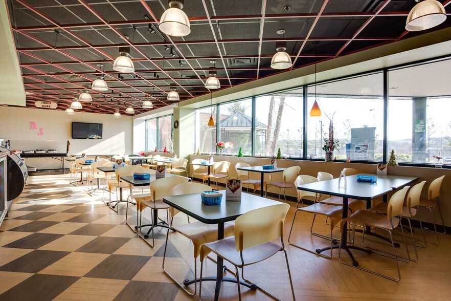 More Photos Of 10304 Spotsylvania Ave, Fredericksburg Office For Lease