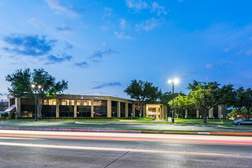 More Photos Of 5440 Harvest Hill Rd, Dallas Office For Lease