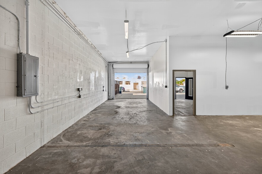 More Photos Of 7358 Radford Ave, North Hollywood Warehouse For Sale