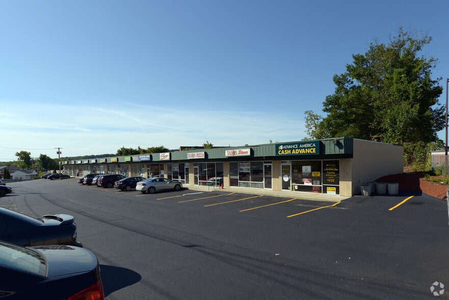 More Photos Of 1500 Atwood Ave, Johnston Unknown For Lease