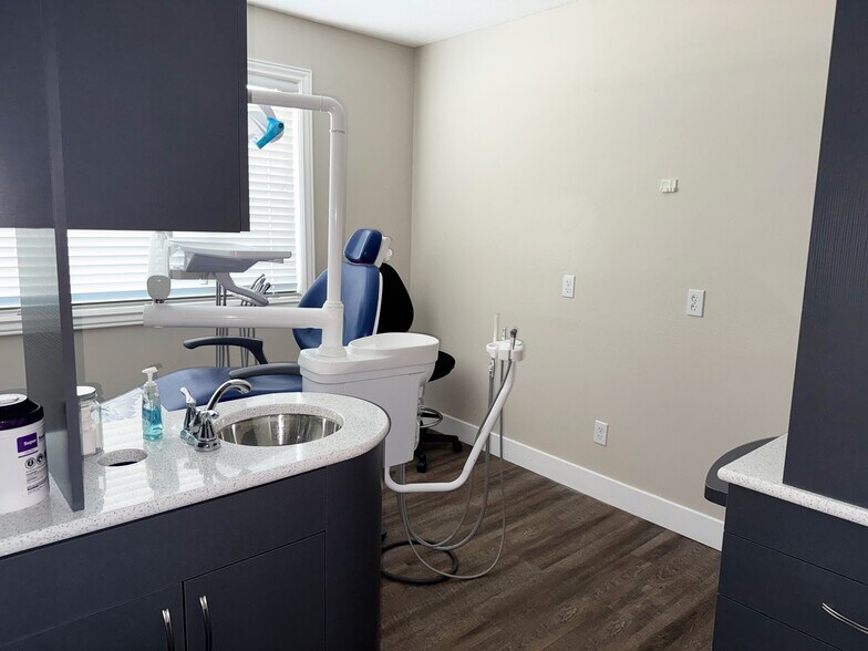 More Photos Of 845 N State St, Orem Office For Lease