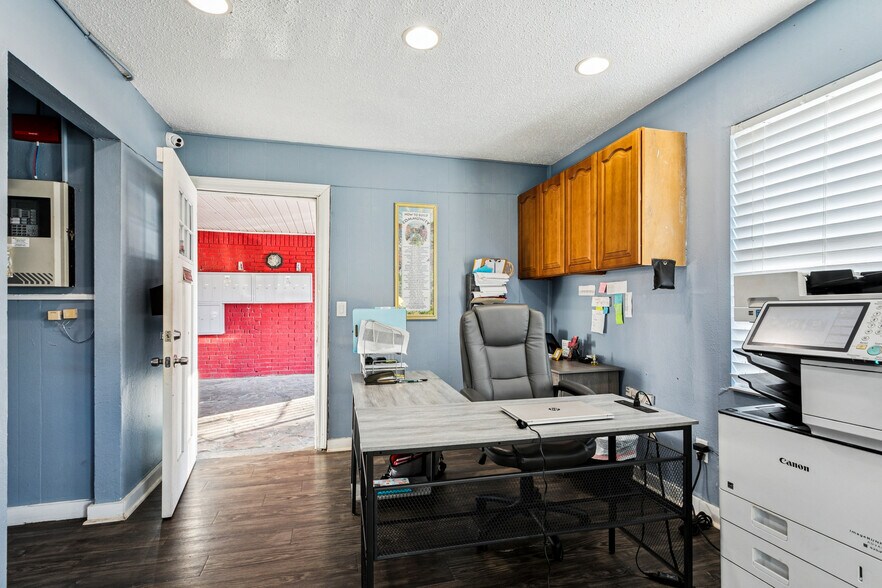 More Photos Of 3300 Garden Oaks Dr, New Orleans Apartments For Sale