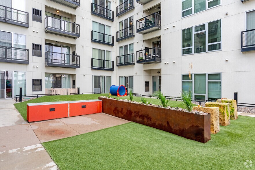 More Photos Of 2922 Aldrich Ave S, Minneapolis Apartments For Lease