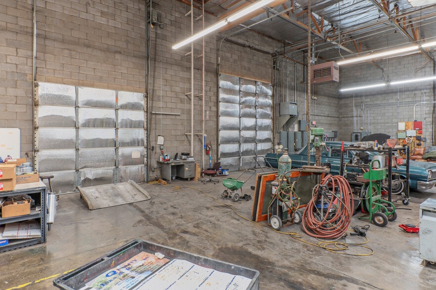 More Photos Of 2327 E Jones Ave, Phoenix Manufacturing For Sale