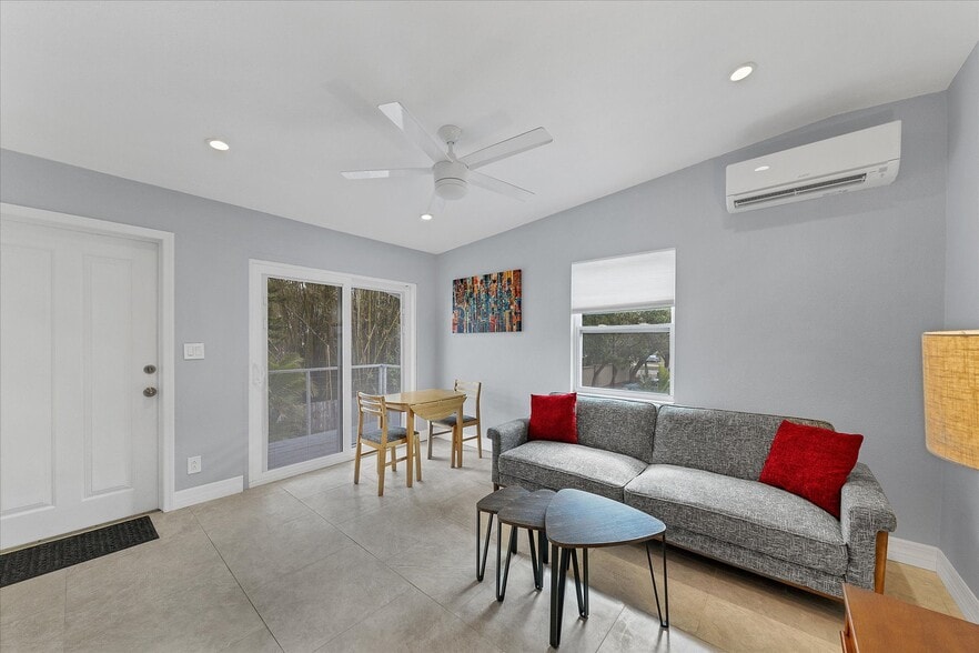 More Photos Of 1236 13th St, Sarasota Apartments For Sale