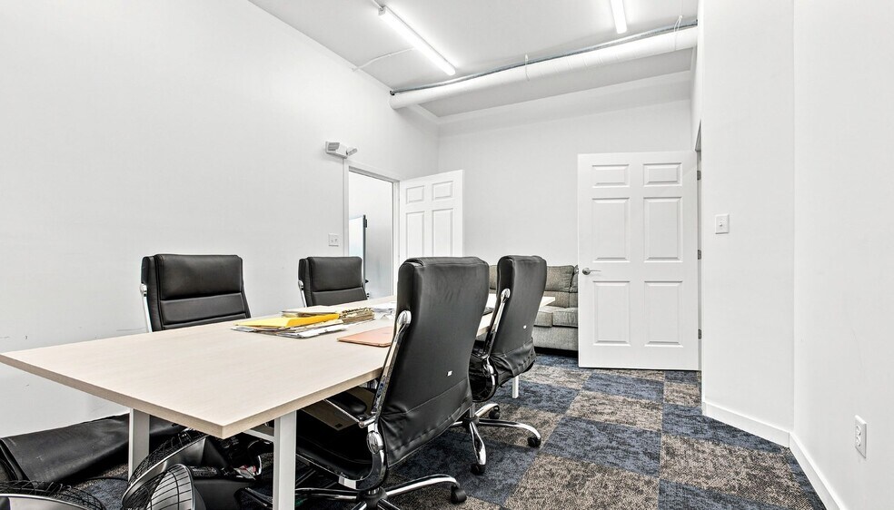 More Photos Of 2500 St. Laurent Blvd, Ottawa Medical For Sale
