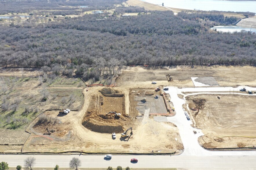 More Photos Of 451 International Pky, Flower Mound Office For Lease