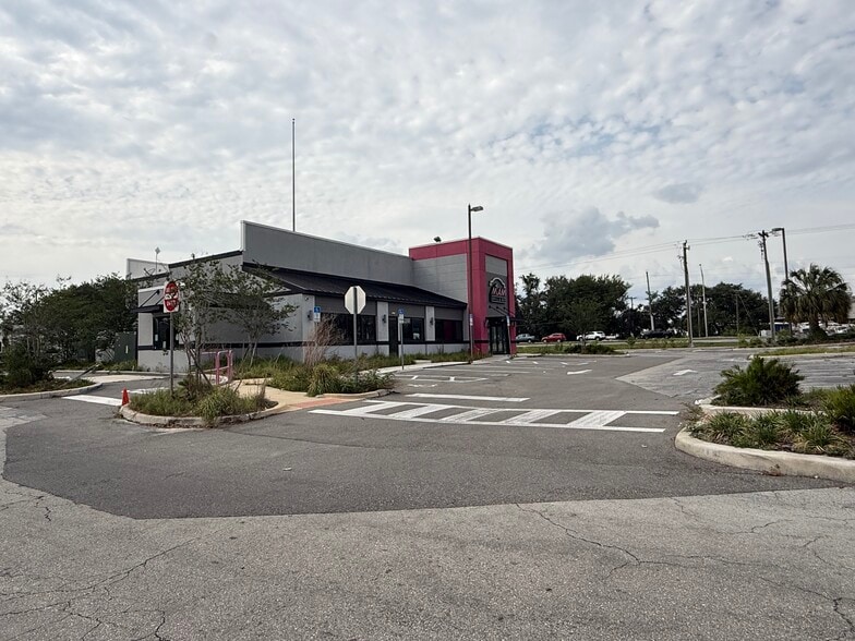 More Photos Of 5320 N Orange Blossom Trl, Orlando Restaurant For Sale