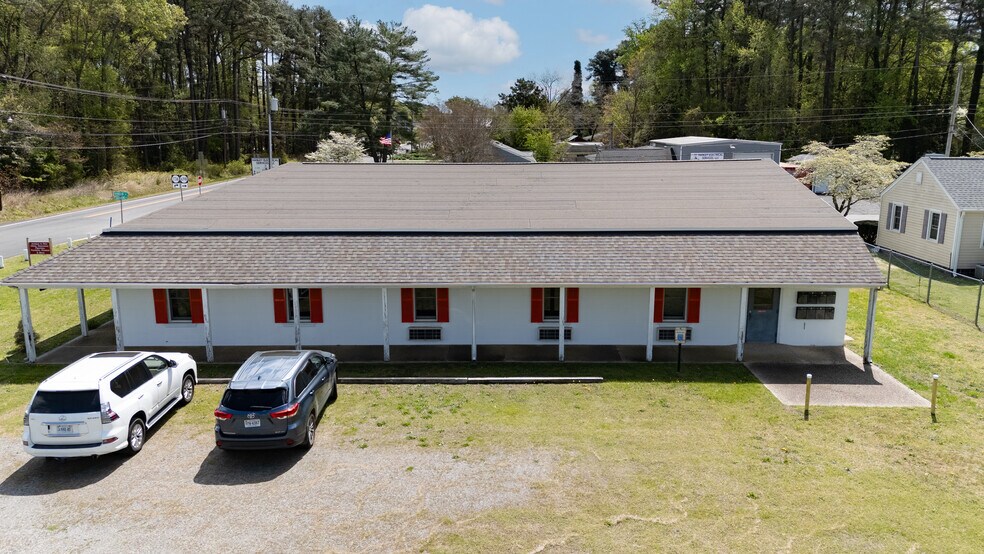 More Photos Of 220 Chesapeake Dr, White Stone Office For Sale