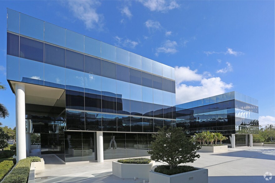 More Photos Of 4800 N Federal Hwy, Boca Raton Medical For Sale