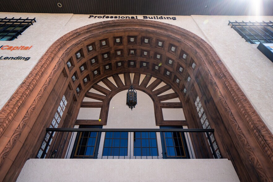 More Photos Of 2472-2476 Lake Ave, Altadena Office For Lease