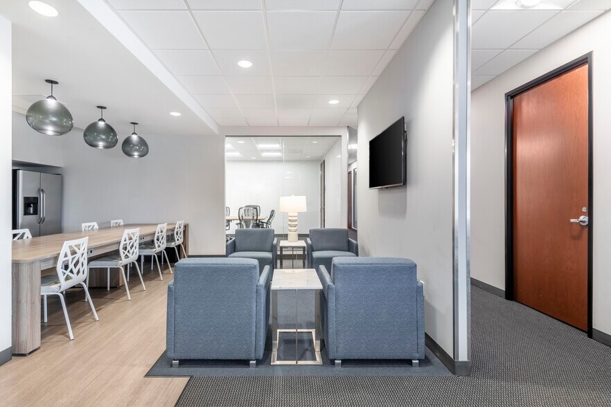 More Photos Of 440 Stevens Ave, Solana Beach Coworking Space