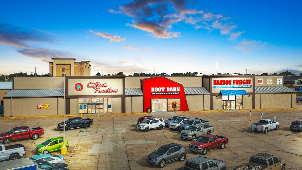 Primary Photo Of 493 Radio Rd, Durant General Retail For Lease