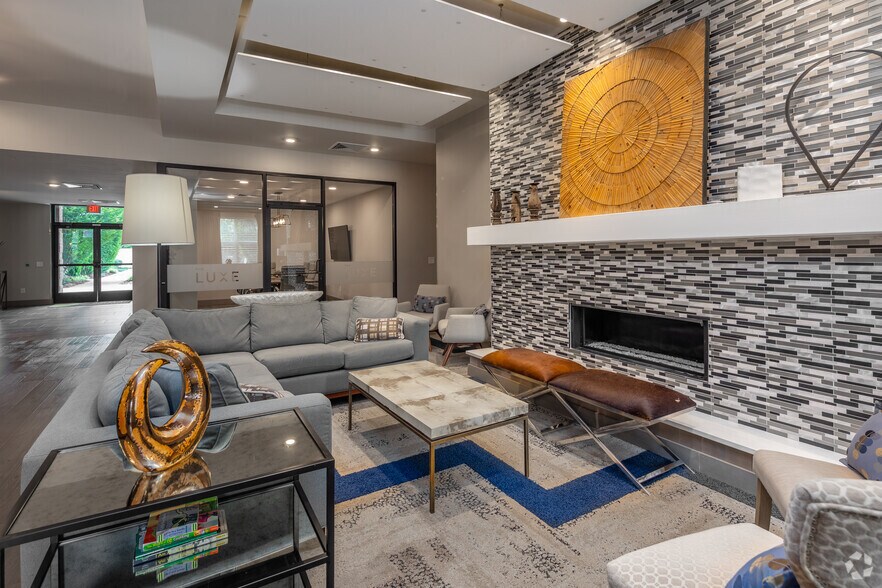 More Photos Of 130 Cinema Dr, Hendersonville Apartments For Lease