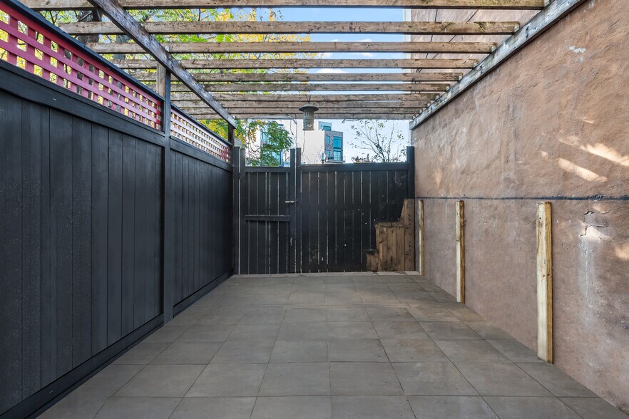 More Photos Of 1421 H St NE, Washington Restaurant For Lease