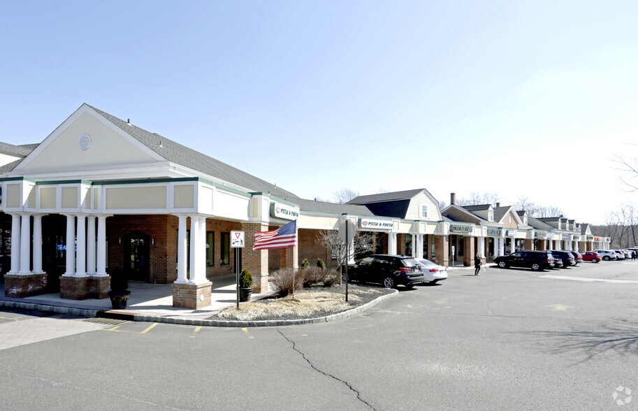 More Photos Of 64 Mountain Blvd, Warren Unknown For Lease