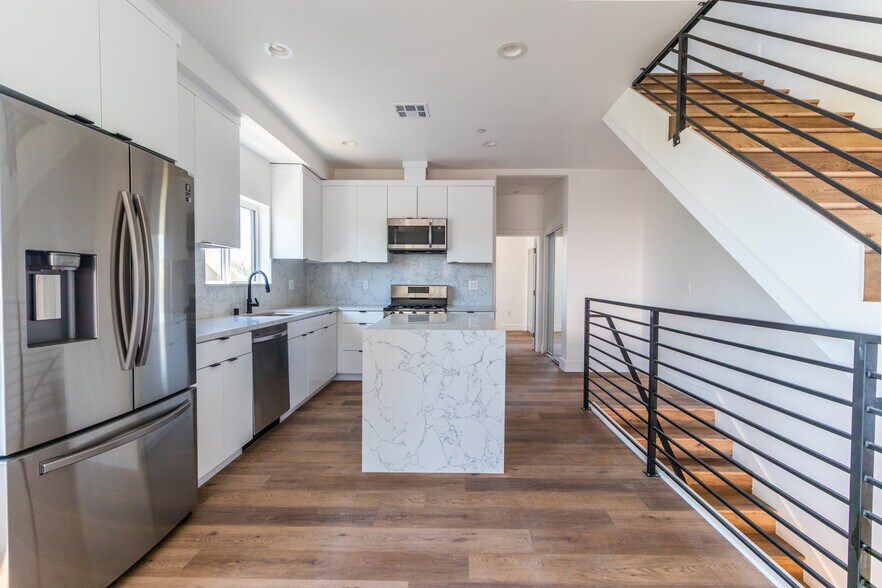 More Photos Of 4505 W 18th St, Los Angeles Multifamily For Sale