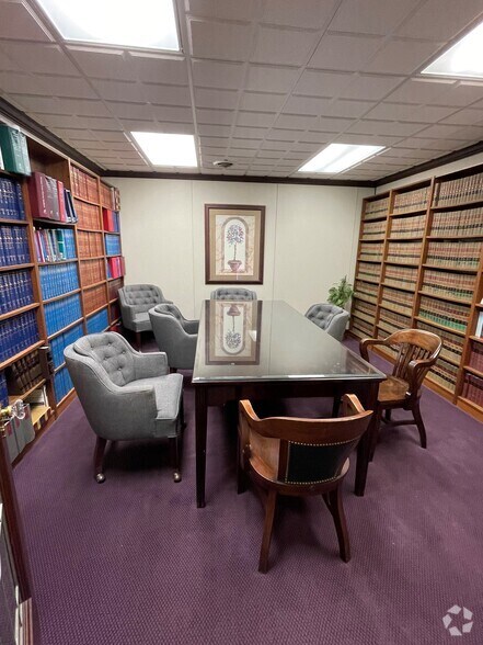 More Photos Of 24053 Jefferson Ave, Saint Clair Shores Office For Sale