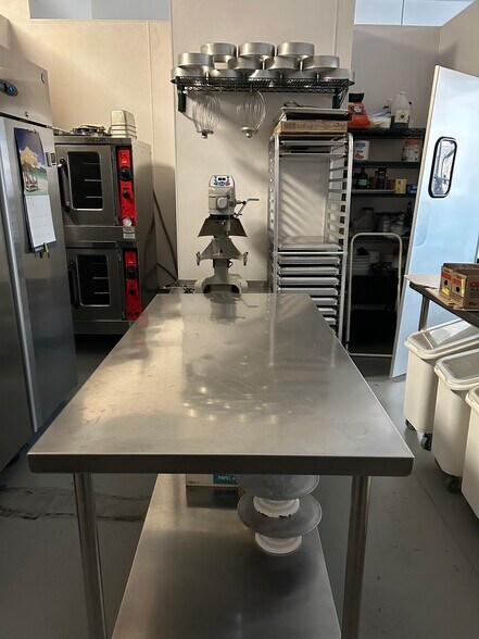 More Photos Of 901 Abernathy Rd, Sandy Springs Apartments For Sale