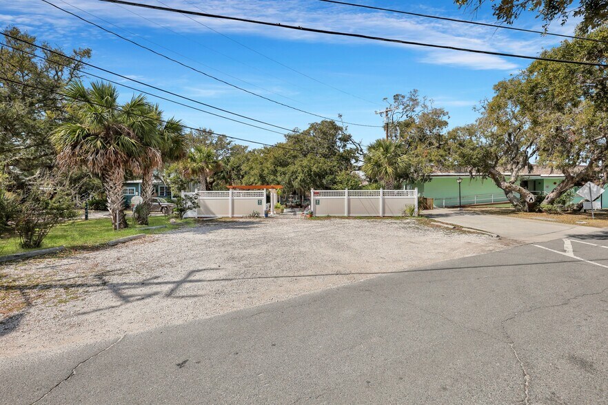 More Photos Of 24 Van Horne Ave, Tybee Island Hospitality For Sale