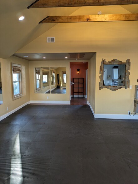 More Photos Of 4208 Bainbridge Blvd, Chesapeake Coworking Space