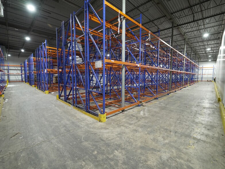 More Photos Of 302 Airport Dr, Montezuma Refrigeration Cold Storage For Lease