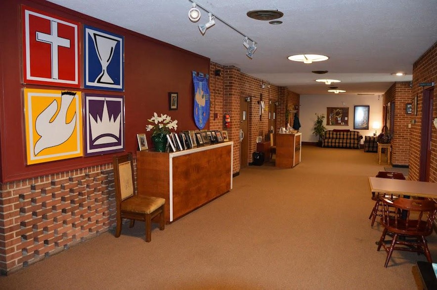 More Photos Of 2300 Mahantongo St, Pottsville Theater Concert Hall For Sale