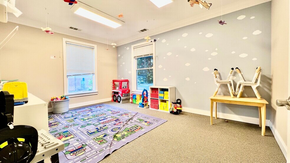 More Photos Of 4080 McGinnis Ferry Rd, Alpharetta Office For Sale