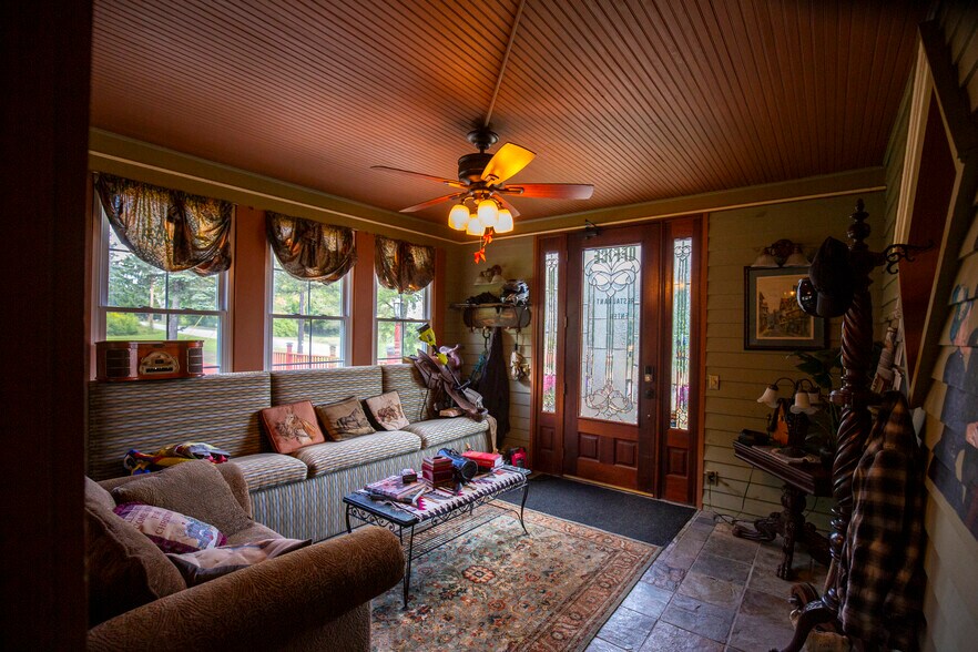 More Photos Of 87 Milanville Rd, Beach Lake Hotel For Sale