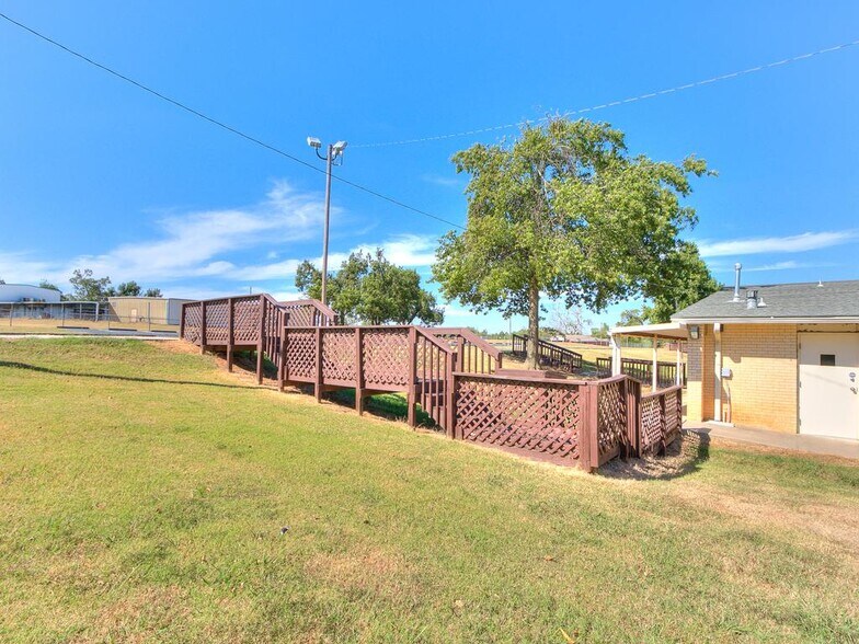 More Photos Of 2254 W Meyers Cir, Choctaw Lodge Meeting Hall For Sale