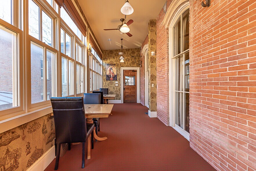 More Photos Of 399 Sinsinawa Ave, East Dubuque Specialty For Sale