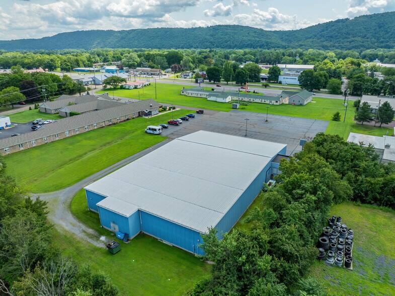 More Photos Of 2701 P Nut Ln, Bloomsburg Bowling Alley For Sale