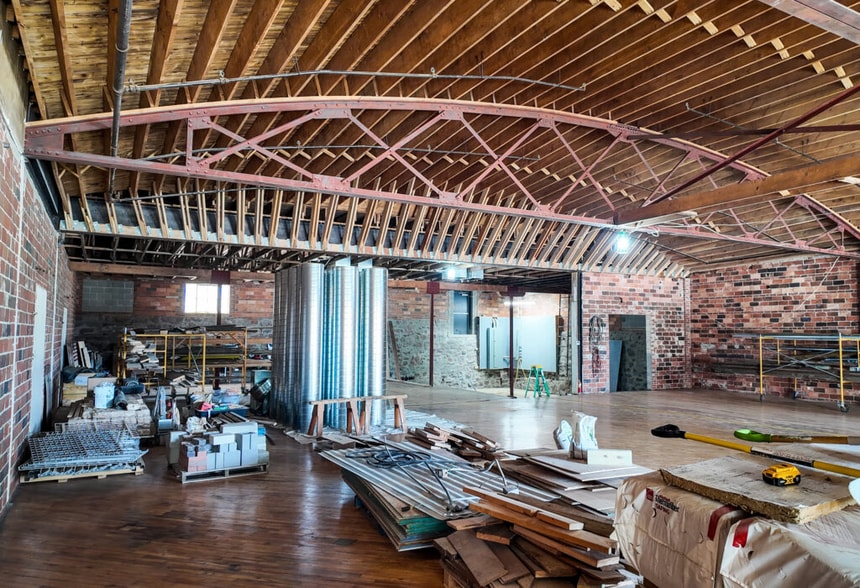 More Photos Of 206-208 N Fairfax Ave, Sioux Falls Light Distribution For Lease