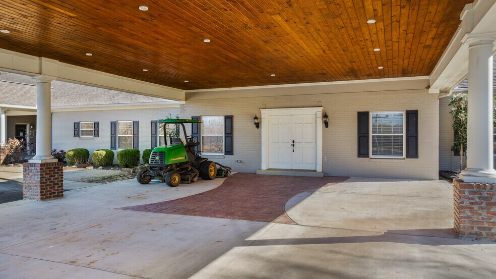 More Photos Of 502 Crystal Lake Dr NE, Fort Payne Golf Course Driving Range For Sale