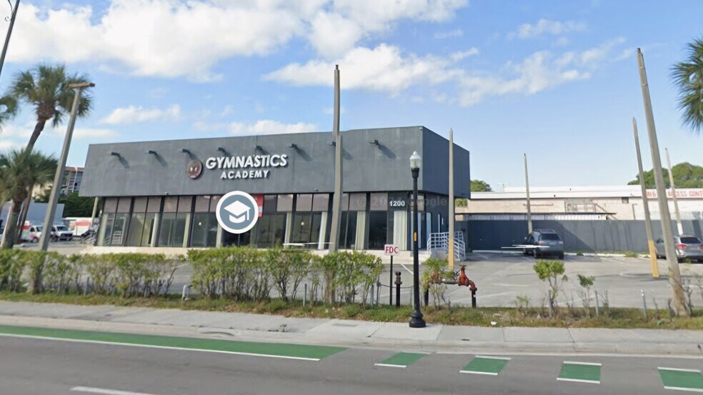 Primary Photo Of 1200 N Federal Hwy, Hollywood Warehouse For Lease