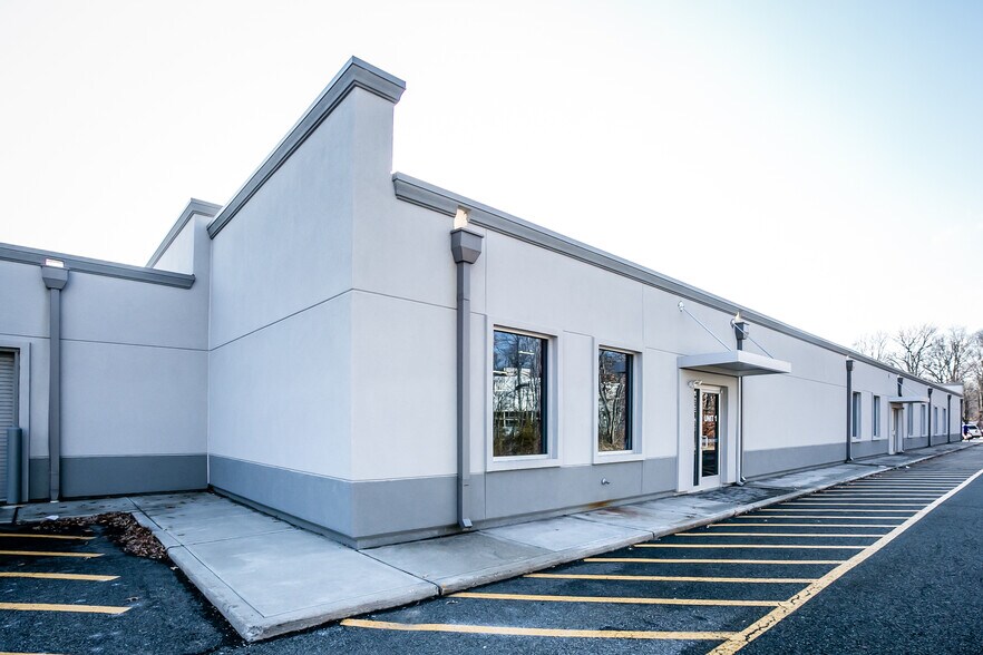 More Photos Of 58-60 S Jefferson Rd, Whippany Warehouse For Lease