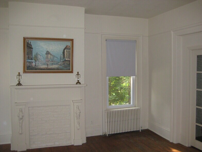 More Photos Of 360 Western Hwy, Tappan Apartments For Sale