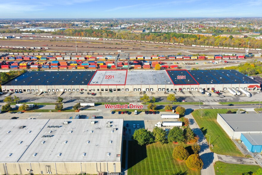 More Photos Of 2231 Westbelt Dr, Columbus Warehouse For Lease