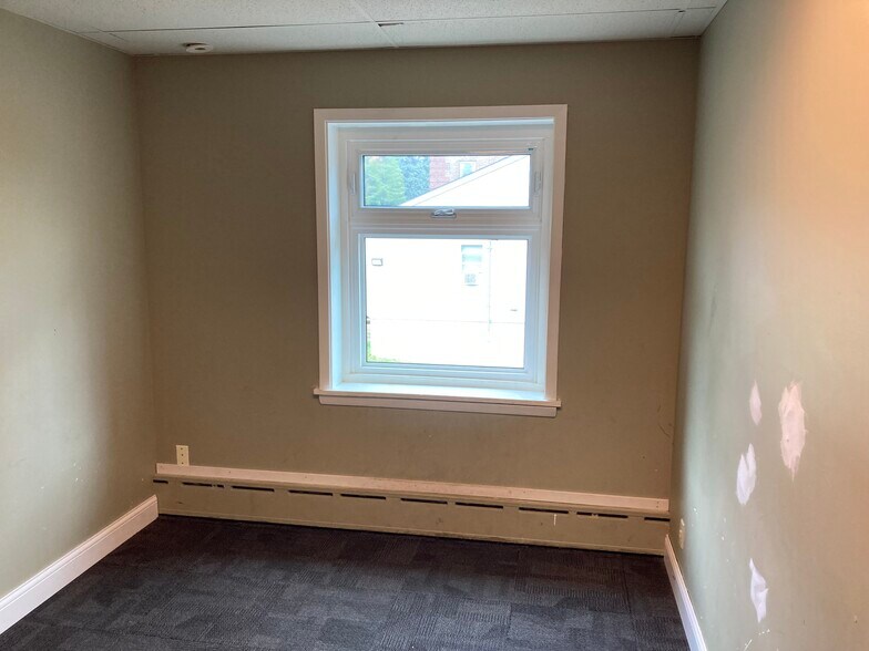 More Photos Of 1522 Superior St E, Duluth Medical For Sale