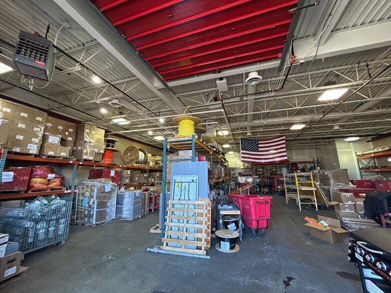 More Photos Of 273 Lafayette Frontage Rd W, Saint Paul Light Distribution For Lease