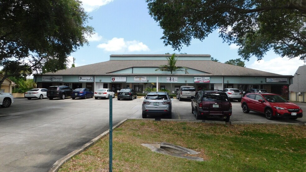 More Photos Of 1240 Rockledge Blvd, Rockledge Office For Lease
