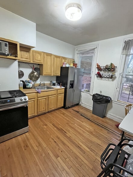 More Photos Of 3706 Park Ave, Weehawken Storefront Retail Residential For Sale