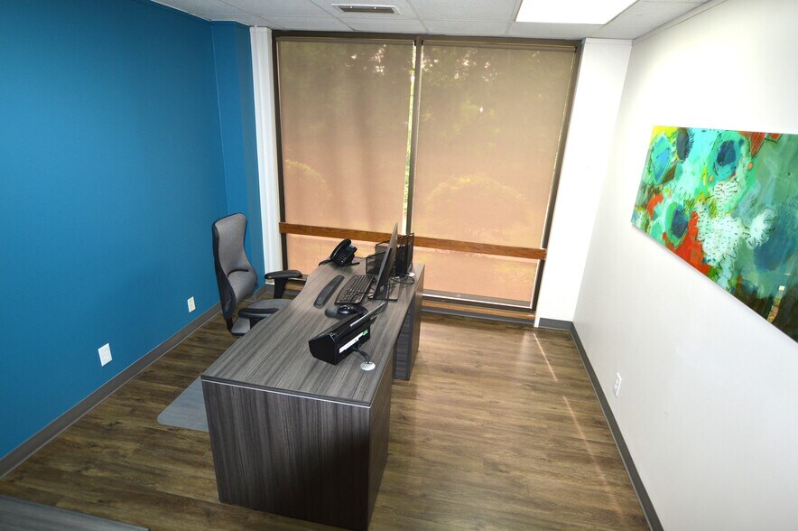 More Photos Of 2241 Peggy Ln, Garland Medical For Sale