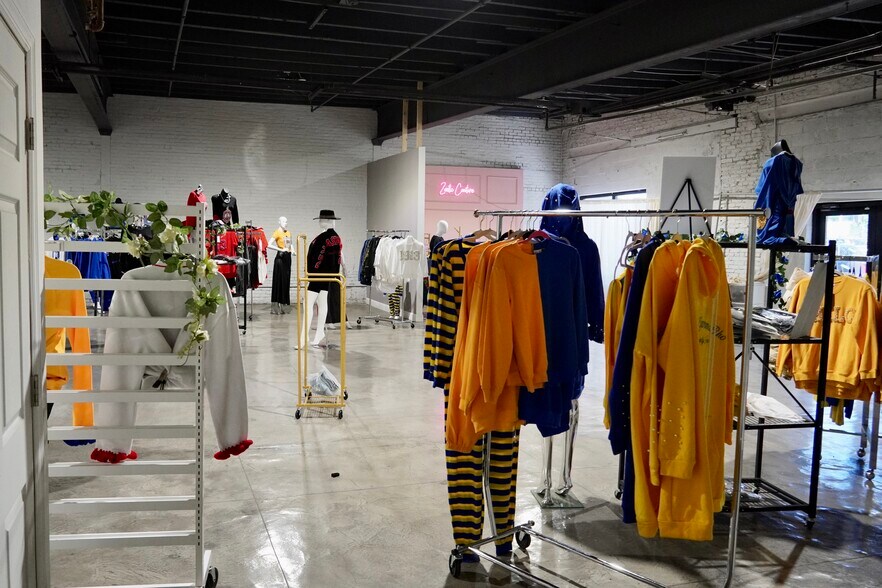 More Photos Of 5224-5228 Greene St, Philadelphia Warehouse For Lease