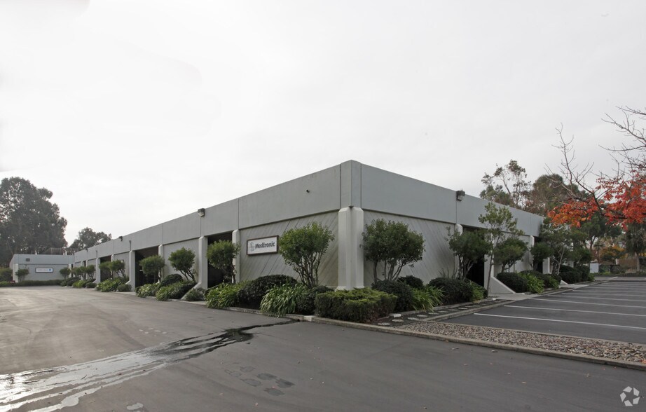More Photos Of 2460 Embarcadero Rd, Palo Alto Office For Lease
