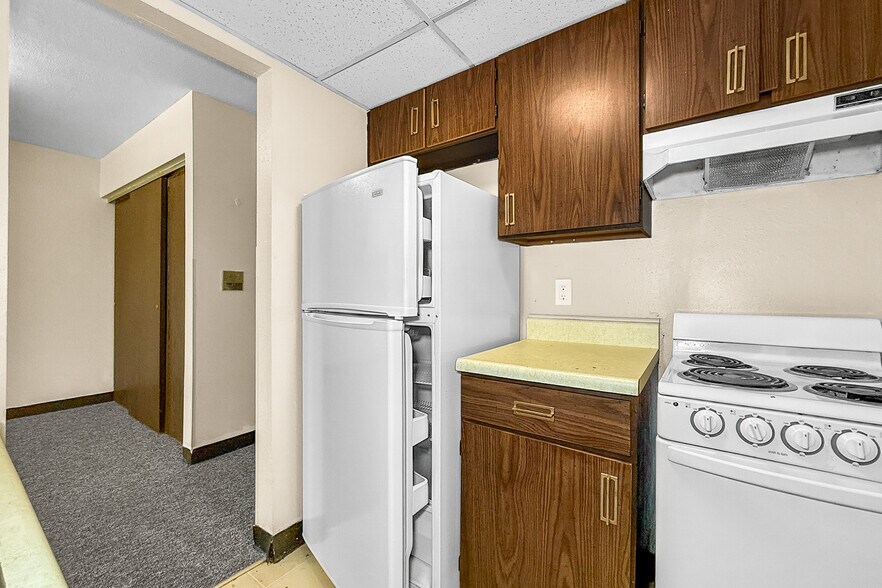 More Photos Of 704 E Mapleleaf Dr, Mount Pleasant Apartments For Sale