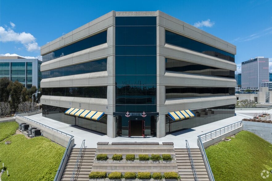 More Photos Of 330 Golden Shore, Long Beach Unknown For Lease