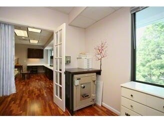 More Photos Of 605 W Main St, Carrboro Medical For Sale
