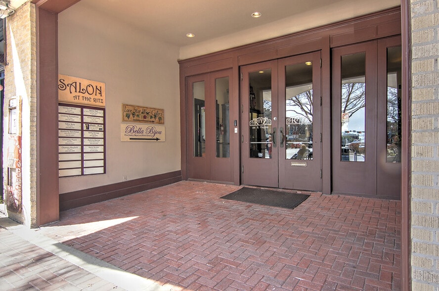 More Photos Of 103 E Virginia St, McKinney Storefront Retail Office For Lease